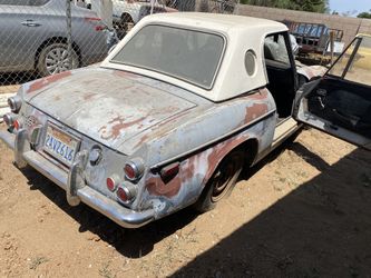 1970 Datsun Roadster