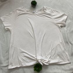Old Navy White T $5