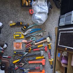 Roll Away Dwalt Tool Box , Used Hand Tools  And Towing Stuff