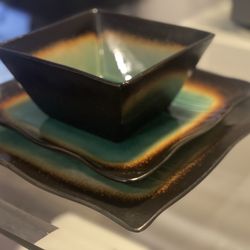 Set of 15 modern ceramic plates