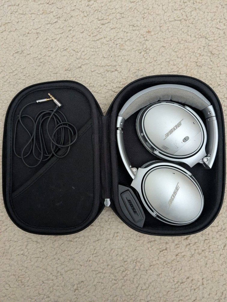 Bose QuietComfort 35 Bluetooth Headphones