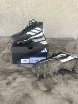 Men’s Addidas 9 1/2 Baseball Cleat
