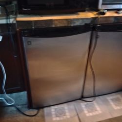 Ge Half Sized Fridges With Freezer 