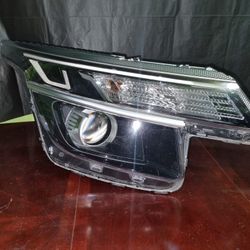 KIA SELTOS 21-23 HEADLIGHT ASSEMBLY OEM RIGHT PASSENGER