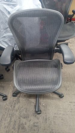 Herman Miller Aeron Size B
