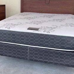 Queen Size Mattress And Box Spring 