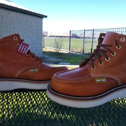 Moc Toe Mil Rayas Roofers 