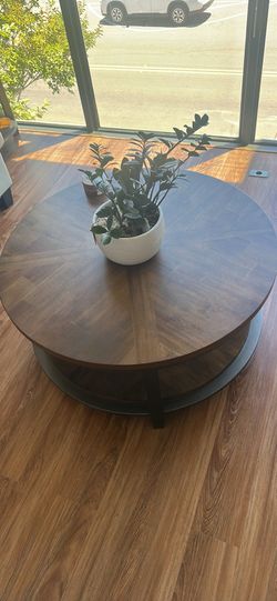 Like New Ashley Roybeck Table and 1 end table.