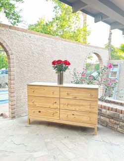 Modern dresser