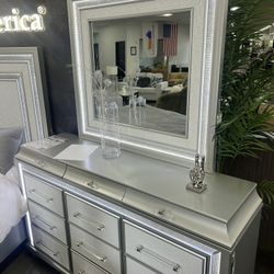 New Grey LED Dresser.  Ball Bearing Glides.  66x18Dx39H.  Free Delivery!