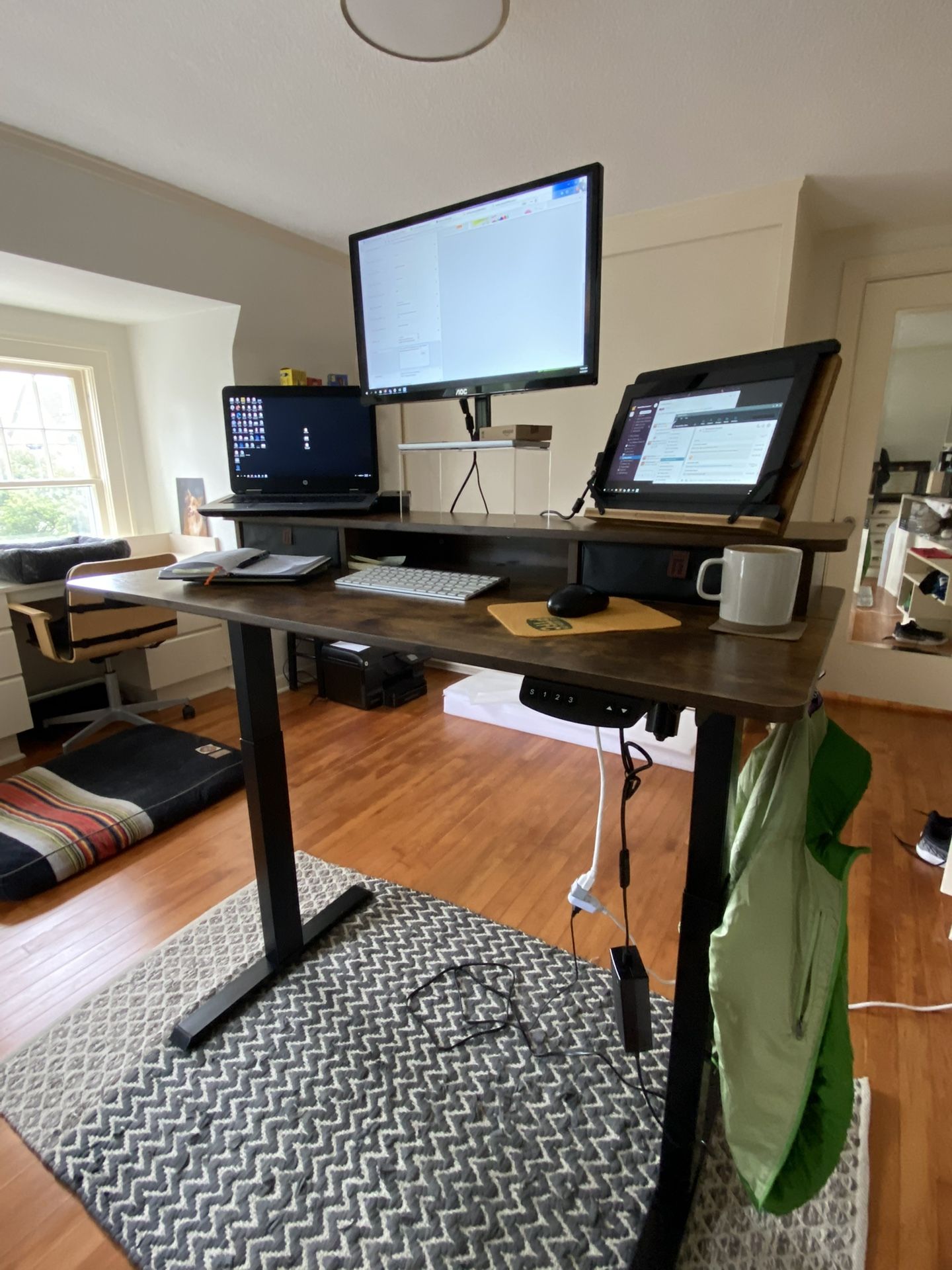 Electric Standing Desk 
