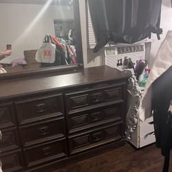 Bedroom Dresser Drawers