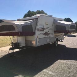 Camper trailer hybrid hard shell fold out