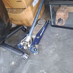 Car Jack...Duralast