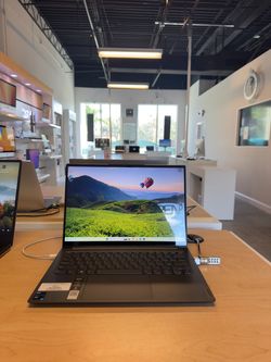 💻 Lenovo Laptop – i7 11th Gen / 16GB RAM / 1TB SSD / Touchscreen 