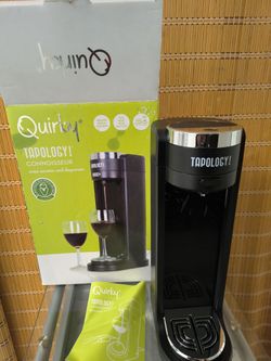 Wine aerator and dispenser
