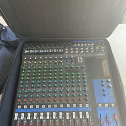 YAMAHA MG16 MIXER W/CASE