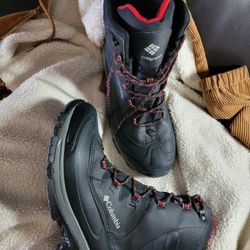 Columbia Men's Bugaboot III Winter Boots size 13US


