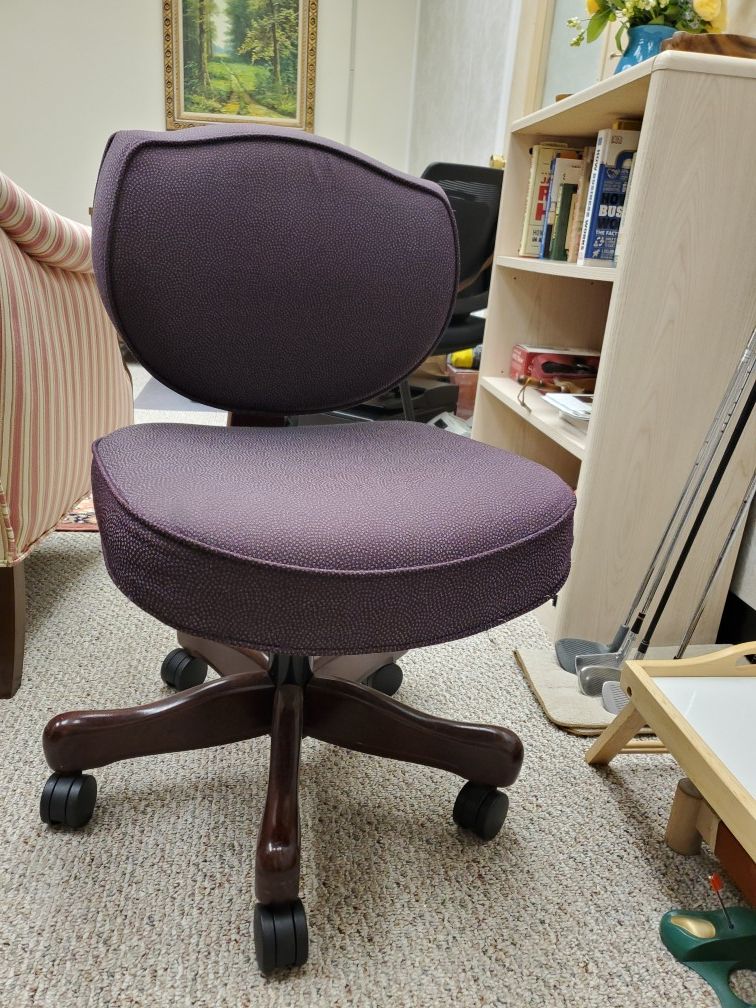 Vintage Victorian Swivel Chair