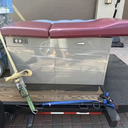 Midmark Powered Exam Table