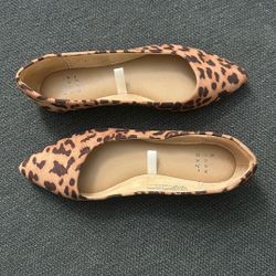 Animal Print Flats From https://offerup.com/redirect/?o=QS5OZXcuRGF5, Size 5