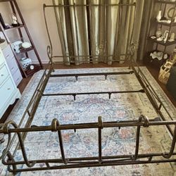 3Pc Brown Jordan Queen Iron Bedframe with 2 Glass Top Nightstands