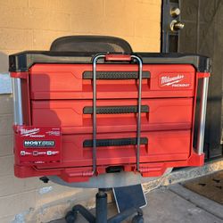 Milwaukee 3 Drawer New Nuevo 