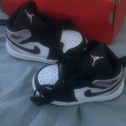 Baby Shoes And Jordan Outfit 