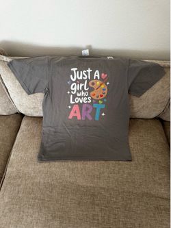Girls t-shirt (Youth Large)