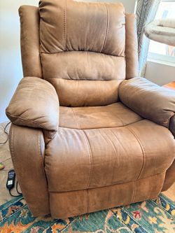 Power Lift Recliner Chair – Motor Works Great!