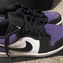 Jordan 1 Low Court Purple Sneakers 