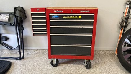 Craftsman rolling tool chest