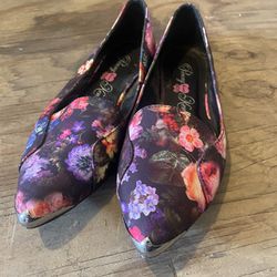 Floral Steel Toed Flats Size 7