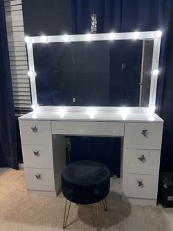 Vanity, White