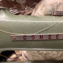 Consew 220 Industrial Sewing Machine Head – Upholstery / Leather Machine