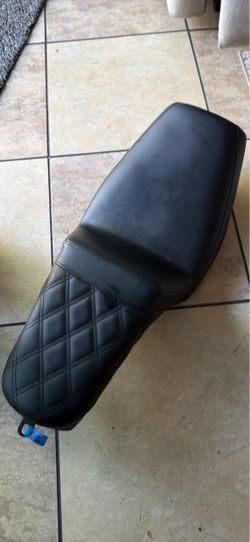 Brand new Saddlemen seat for fxr Harley Davidson