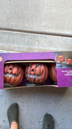 Halloween Jack-O-Lantern Path Markers with Timer
