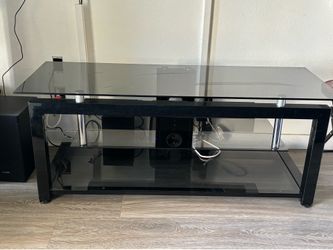 Entertainment center