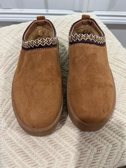 Tan Suede Slip-On Clogs with Sherpa Lining