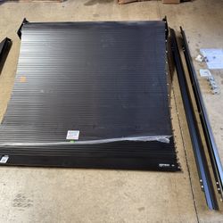 Retrax 60383 RetraxONE MX Retractable Tonneau Cover for 17 to 24 Ford F250 F350 SD  6.5' Bed