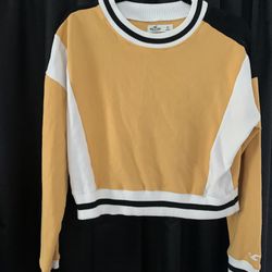 Juniors Hollister Cropped Sweatshirt 
