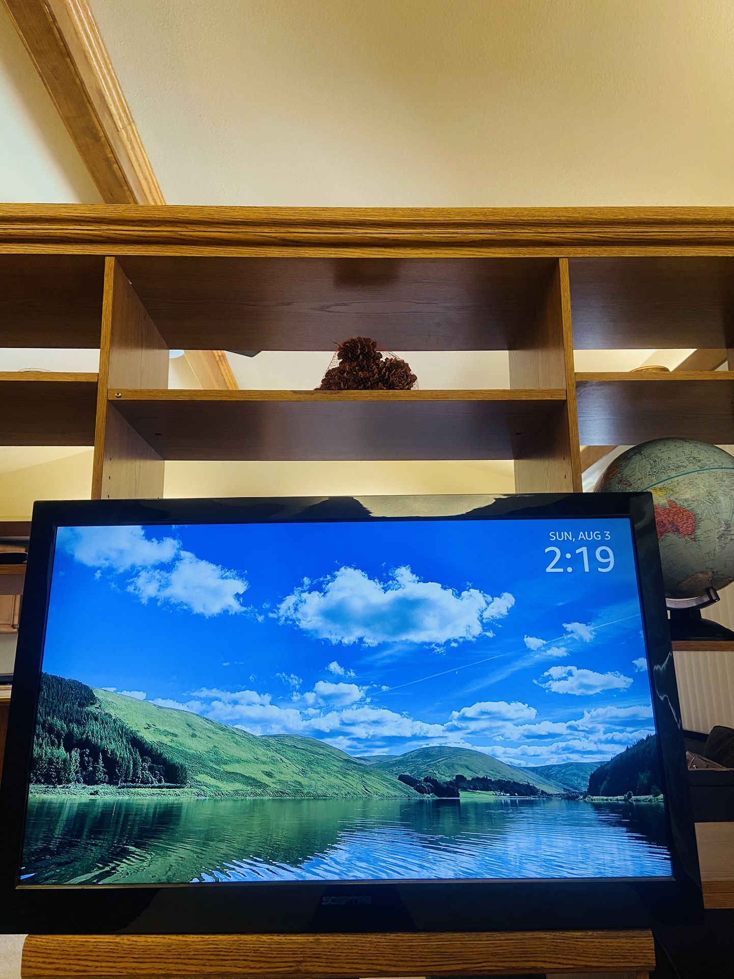 Sceptre 40 inch TV with free Roku!