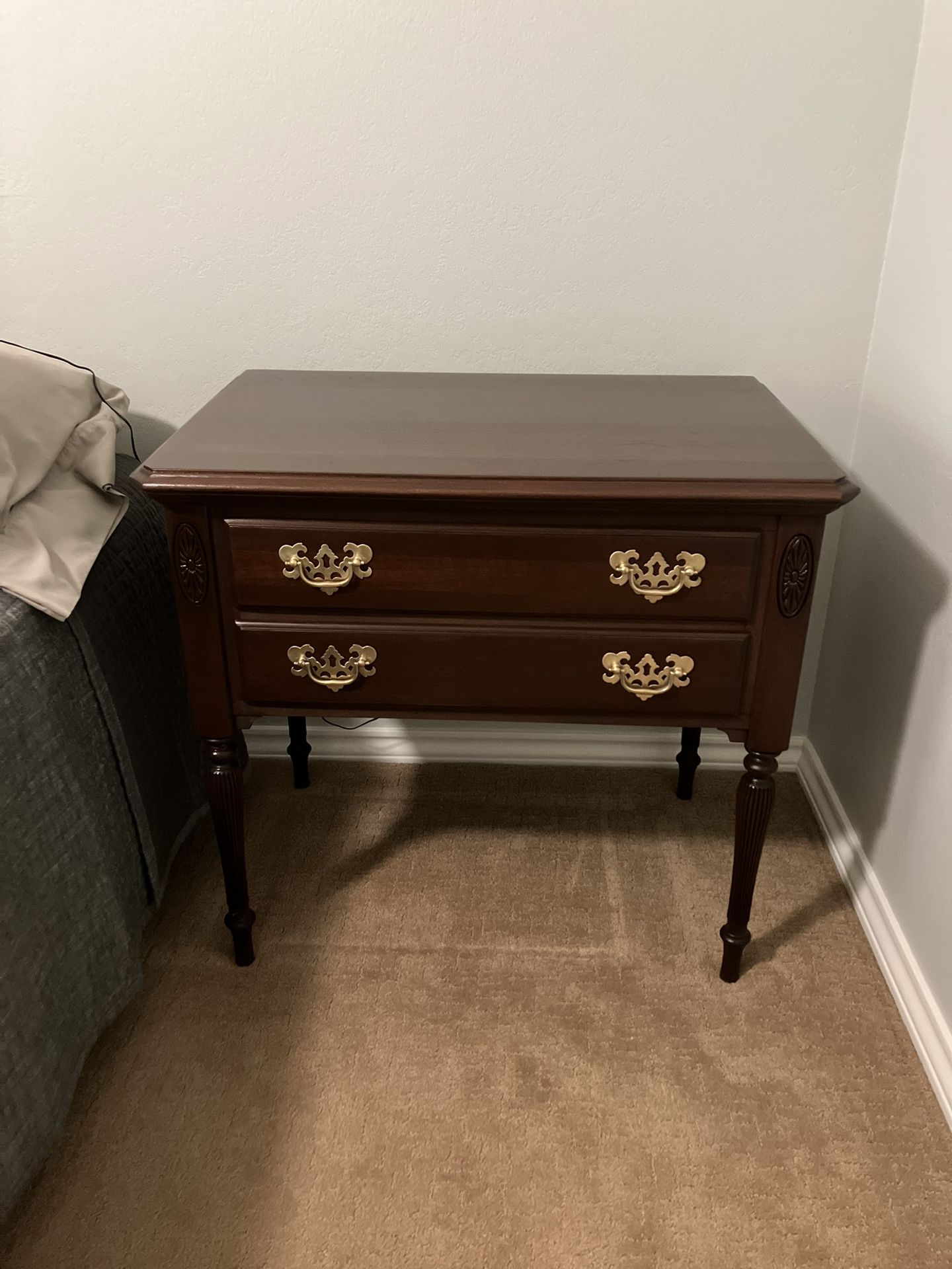 Ethan Allen Georgian Court Night Stands