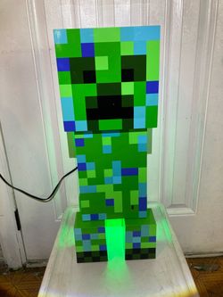 MINECRAFT Creeper Mini Fridge Thermoelectric Cooler (8 Liter)