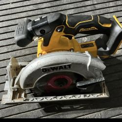 Dewalt Circular Saw