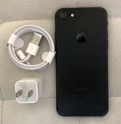 iPhone 7 32GB Factory Unlocked