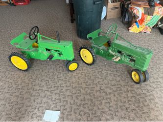 1953 John Deere  Eska Early small 60 pedal tractors. RARE