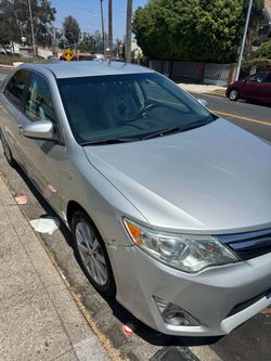 TOYOTA CAMRY VERY GOOD CONDITION AND VERY CLEANING TITULO LIMPIO EN MANO TE LO PASO A TU NOMBRE ESE MISMO DIA