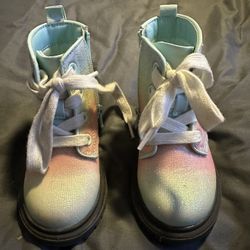 Lightly Used Cat & Jack Toddler Size 7 Boots