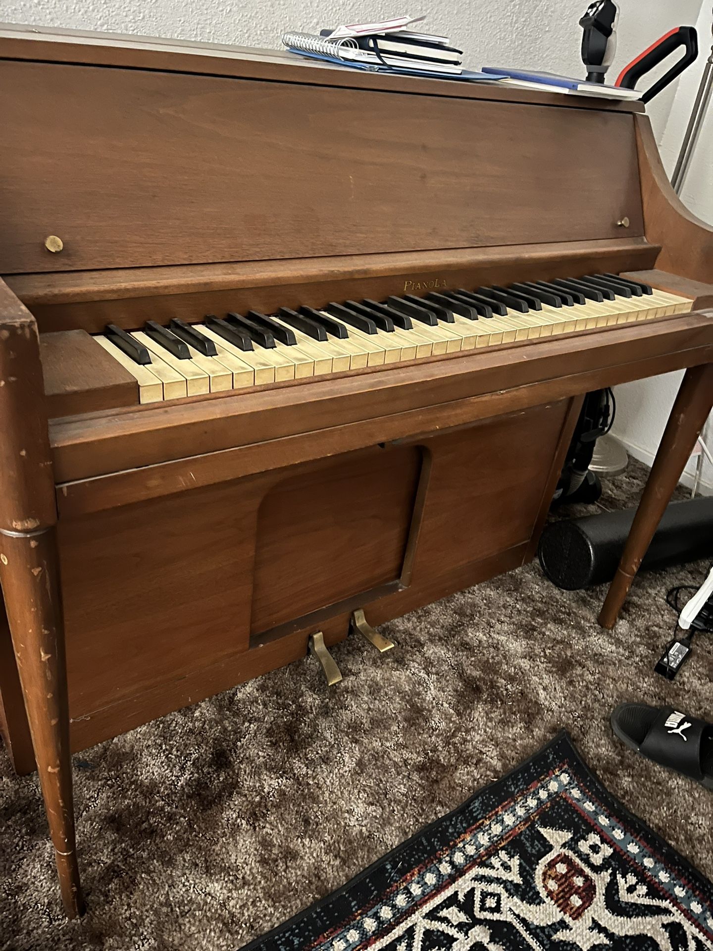Antique Piano $40